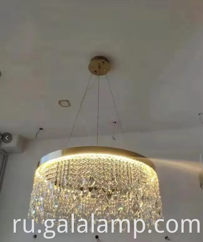 Роскошный золотой хрустальный подвесный свет для элегантных свадеб